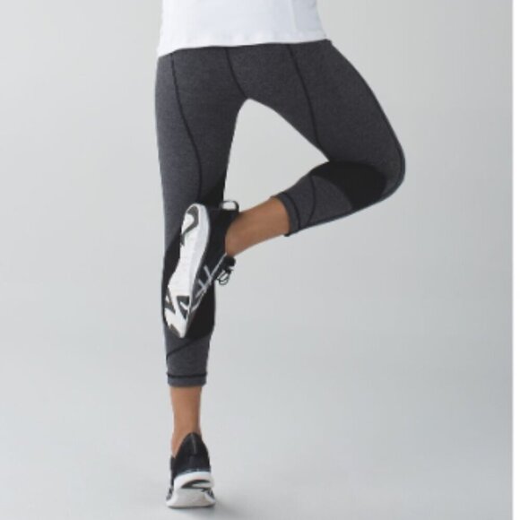 Lululemon Pace Rival Crop Wee Stripe Black Heathered Exploded So Fly Butterfly - Picture 2 of 13